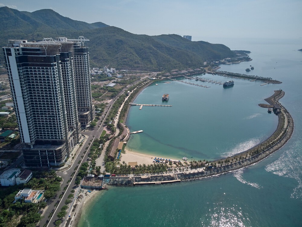 Toàn cảnh Bến du thuyền Ana Marina Nha Trang nhìn từ trên cao