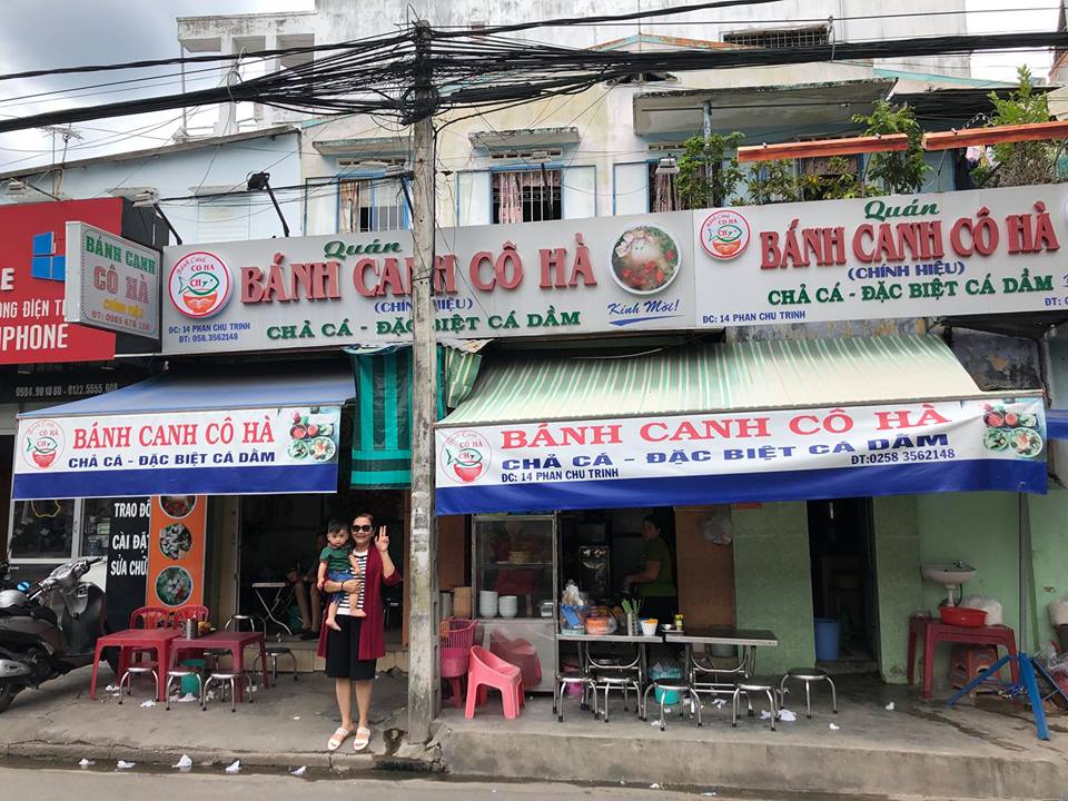 Mặt tiền Bánh Canh Cô Hà tại 14 Phan Chu Trinh