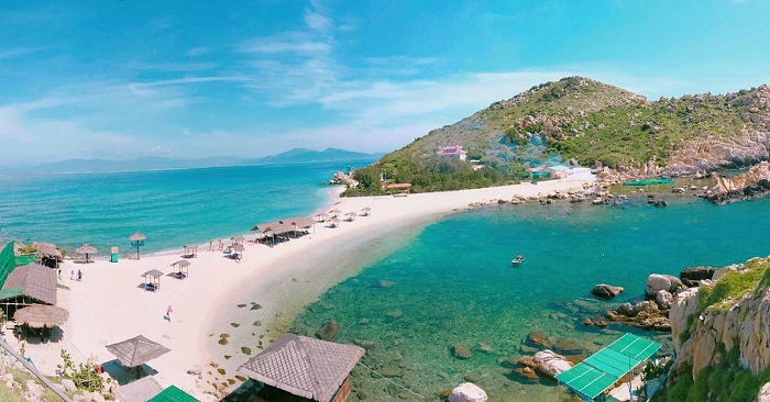 Đảo Yến – Hòn Nội: Bãi tắm đôi và kinh nghiệm đi tour