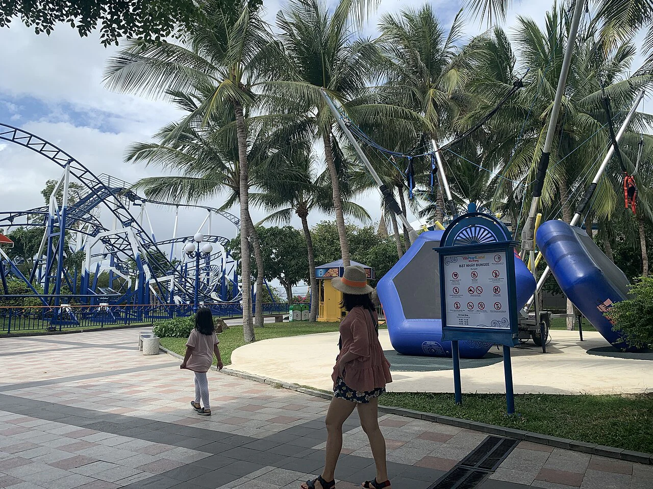 Không gian vui chơi tại VinWonders trên Hòn Tre