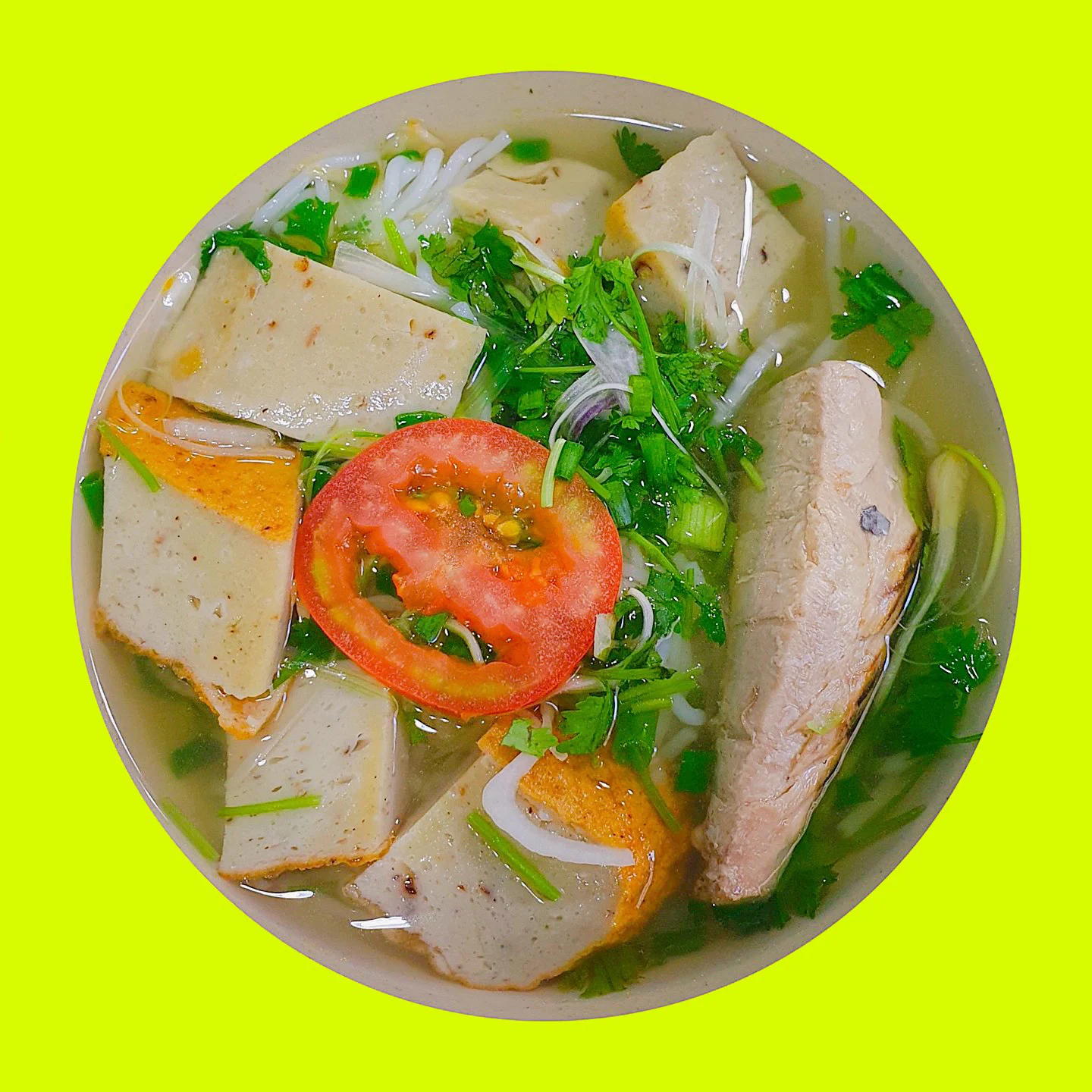 Tô bún cá trong bộ ảnh Bún Cá Mịn