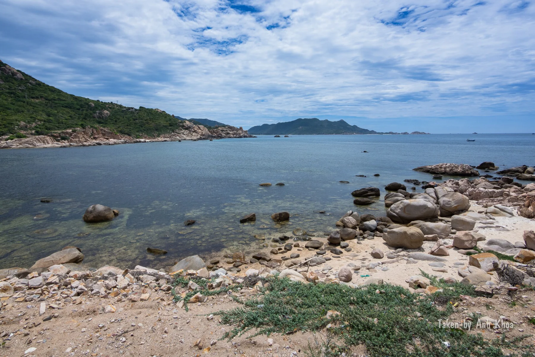 Cảnh quan ven biển Bình Ba