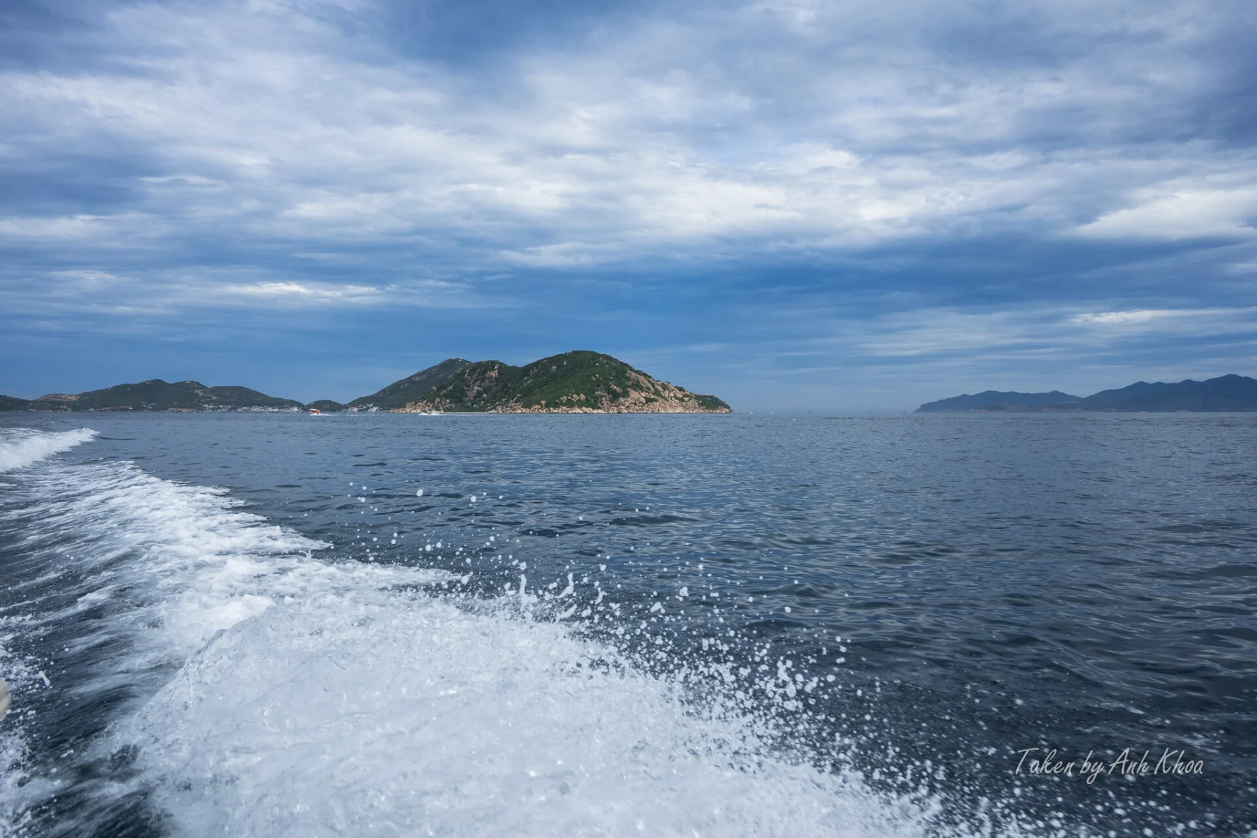 Biển quanh đảo Bình Ba