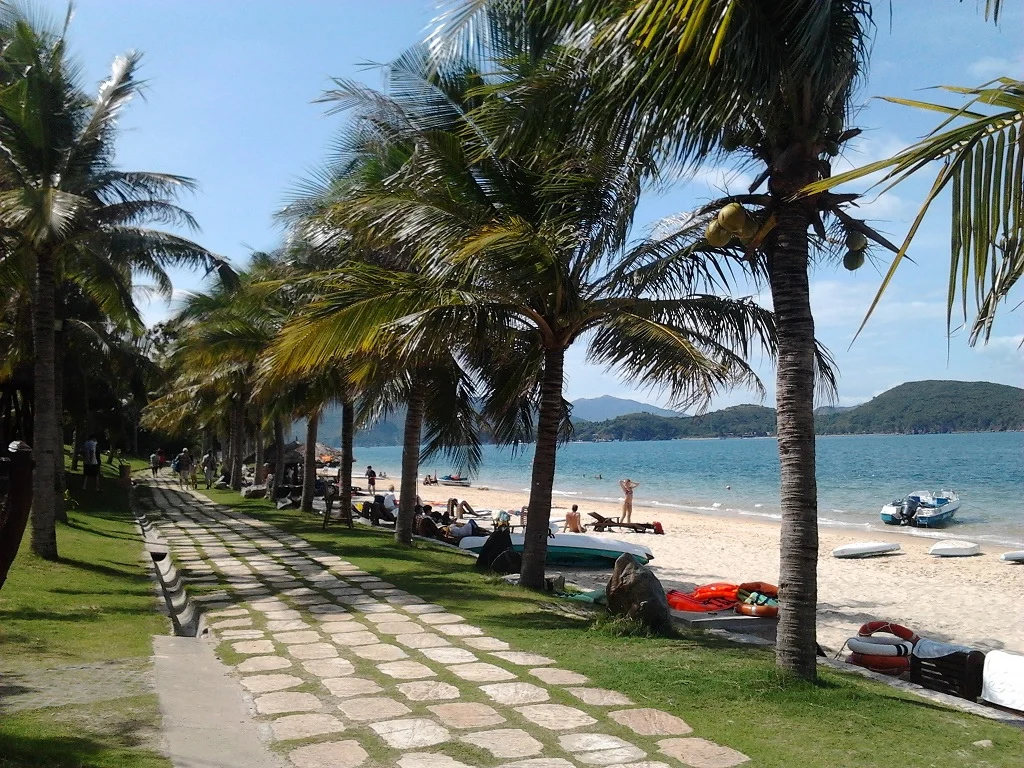 Toàn cảnh Hòn Tằm Nha Trang