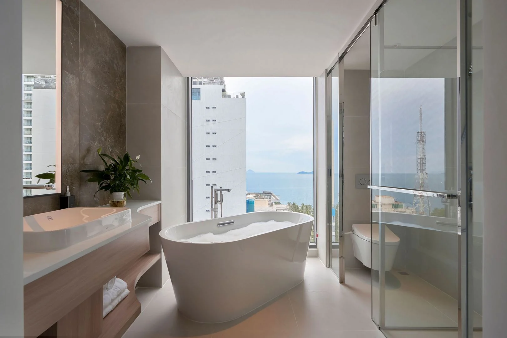 Phòng tắm Studio Suite tại Adamas Boutique Hotel Nha Trang