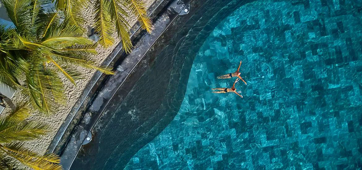 Hồ bơi tại Amiana Resort Nha Trang – góc 5