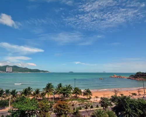 Phòng khách căn hộ tại Anrizon Hotel Nha Trang