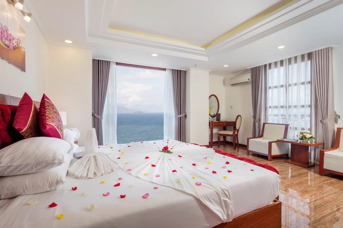 Phòng nghỉ tại Apus Hotel Nha Trang – góc 4