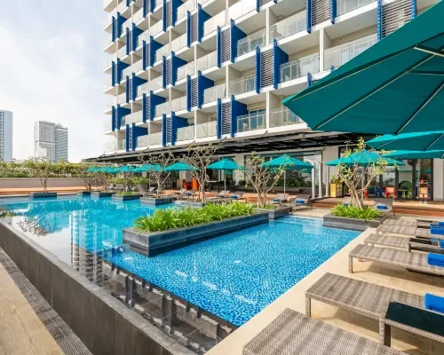 Hồ bơi tại TUI BLUE Nha Trang