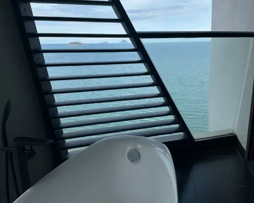 Phòng tắm tại Boton Blue Hotel & Spa Nha Trang
