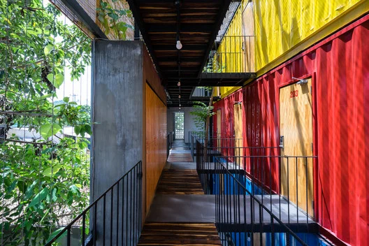 Chi tiết vật liệu container
