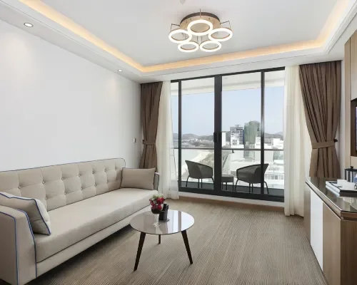Phòng nghỉ tại Comodo Nha Trang Hotel – góc 2