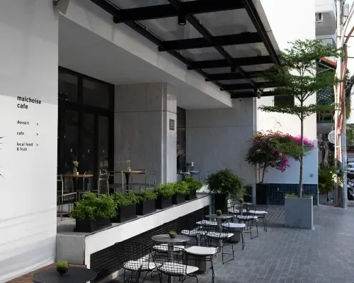 Không gian ăn uống tại December Hotel Nha Trang – góc 2