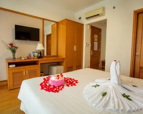 Phòng nghỉ tại Dendro Beachfront Hotel Nha Trang – góc 4