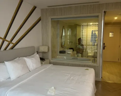 Phòng nghỉ tại D’Qua Hotel Nha Trang – góc 5