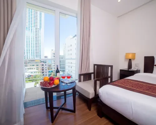 Phòng nghỉ tại Edele Hotel Nha Trang Beach – góc 5