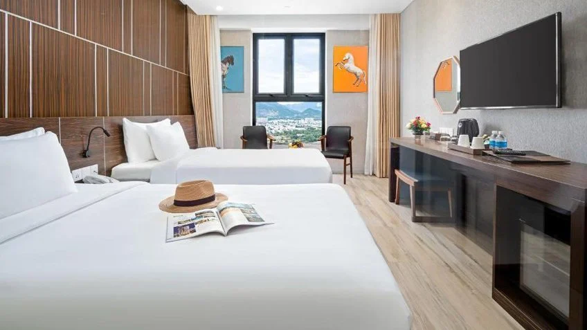 Phòng nghỉ tại Emerald Bay Hotel & Spa Nha Trang – góc 4