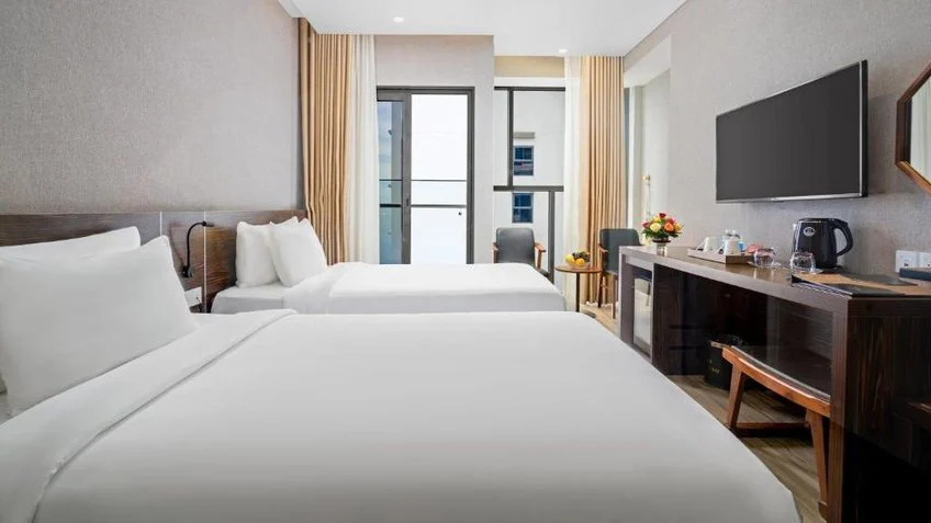 Phòng nghỉ tại Emerald Bay Hotel & Spa Nha Trang – góc 6