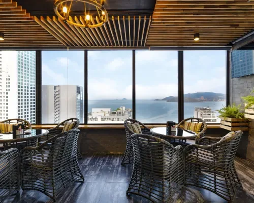 Không gian ăn uống tại Erica Nha Trang Hotel – góc 2