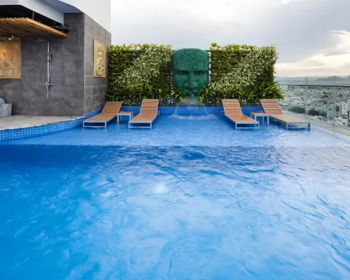 Hồ bơi tại Erica Nha Trang Hotel – góc 2