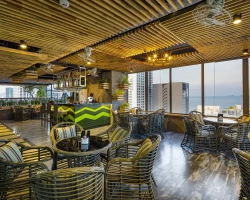 Không gian ăn uống tại Erica Nha Trang Hotel