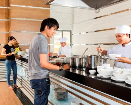 Không gian ăn uống tại Galina Hotel & Spa Nha Trang – góc 3