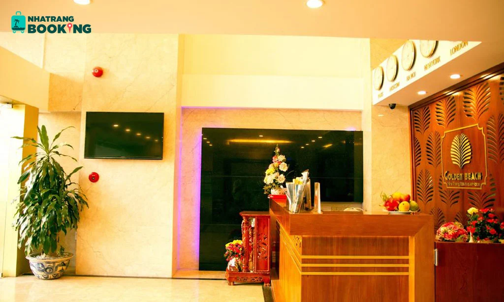 Quầy lễ tân tại Golden Beach Nha Trang Boutique Hotel