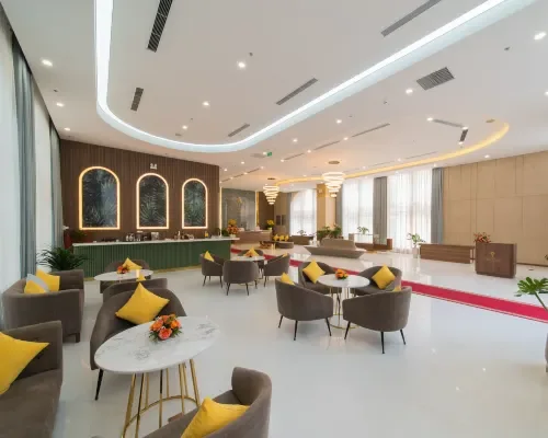 Không gian ăn uống tại Grand Tourane Nha Trang Hotel
