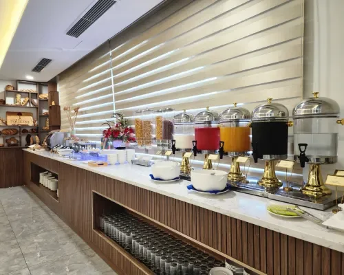 Không gian ăn uống tại Grand Tourane Nha Trang Hotel – góc 2