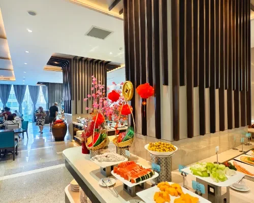 Không gian ăn uống tại Green Beach Hotel Nha Trang