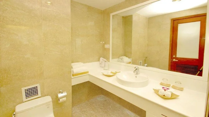 Phòng tắm tại Green World Hotel Nha Trang – góc 2