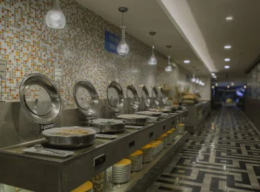 Không gian ăn uống tại Havana Nha Trang Hotel – góc 2