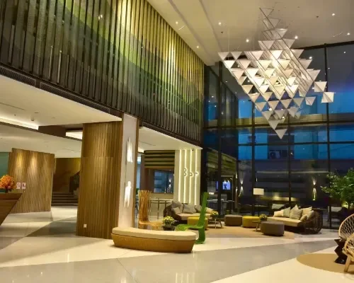 Sảnh và khu đón khách tại ibis Styles Nha Trang – góc 2