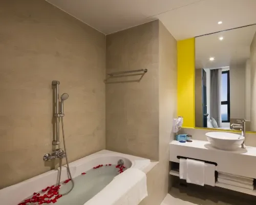 Phòng tắm tại ibis Styles Nha Trang