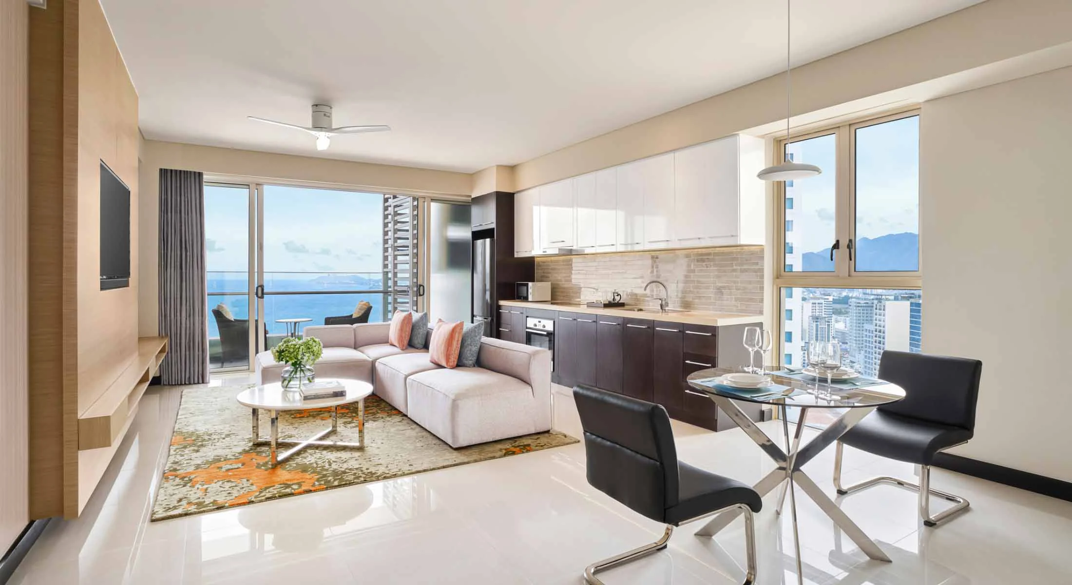 Phòng nghỉ tại InterContinental Residences Nha Trang – góc 2