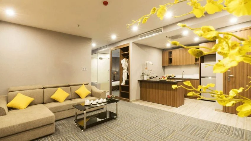 Sảnh và khu đón khách tại LeMore Hotel Nha Trang – góc 2