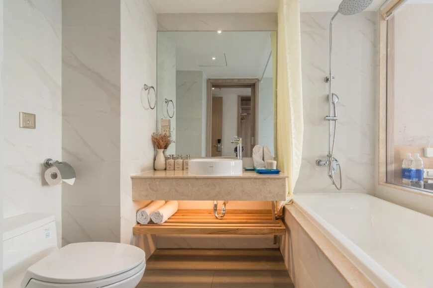 Phòng tắm tại Le’s Cham Hotel Nha Trang – góc 2