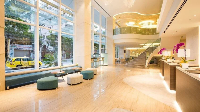 Sảnh và khu đón khách tại Liberty Central Nha Trang – góc 2