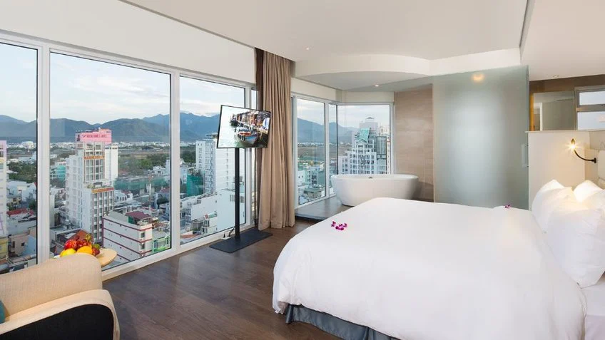 Phòng nghỉ tại Liberty Central Nha Trang – góc 5