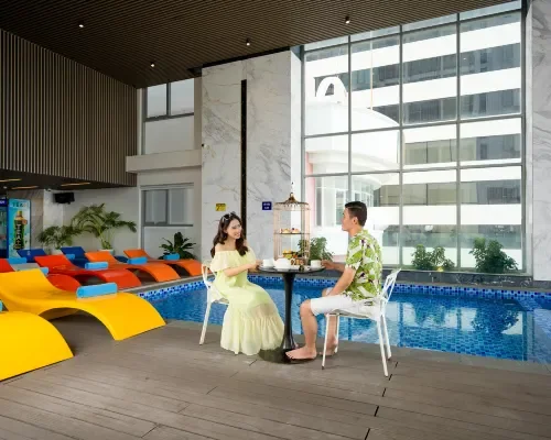 Hồ bơi tại Libra Hotel Nha Trang – góc 3