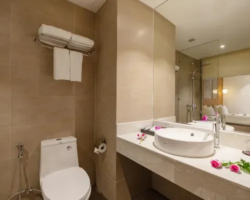 Phòng tắm tại Majestic Premium Hotel Nha Trang