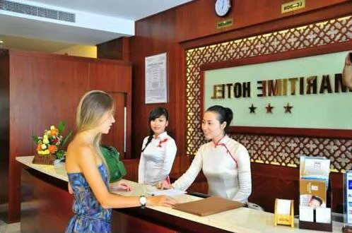 Quầy lễ tân tại Maritime Hotel Nha Trang