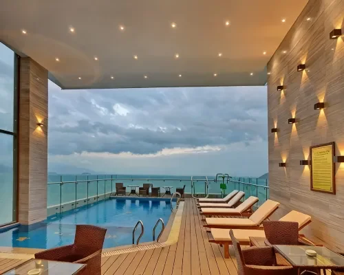 Hồ bơi tại Melissa Hotel Nha Trang