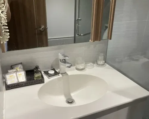 Phòng tắm tại Melissa Hotel Nha Trang – góc 4