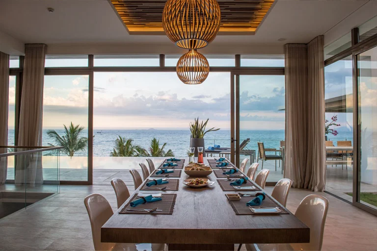 Không gian ăn uống tại Mia Resort Nha Trang