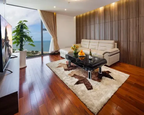 Khu khách trong suite tại Miracle Luxury Hotel Nha Trang