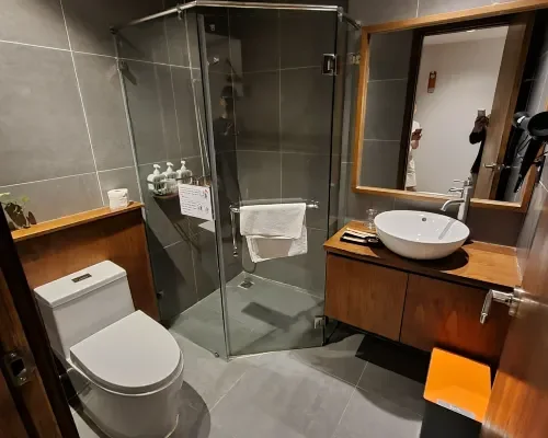 Phòng tắm riêng tại Mojzo