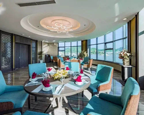 Không gian ăn uống tại Mường Thanh Luxury Khánh Hòa
