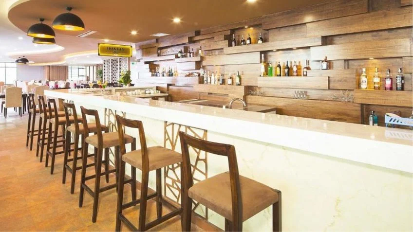 Không gian ăn uống tại Mường Thanh Luxury Nha Trang – góc 2