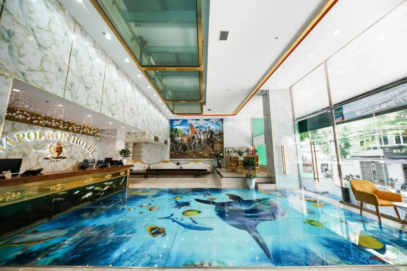 Quầy lễ tân Napoleon Hotel tại Napoleon Nha Trang Hotel